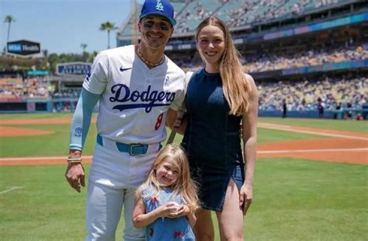 Larry Hernandez's First Wife And Beyond