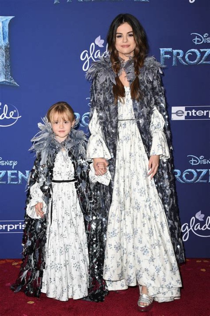 Unveiling The Truth Behind Selena Gomez's Pregnancy: Discoveries And Insights